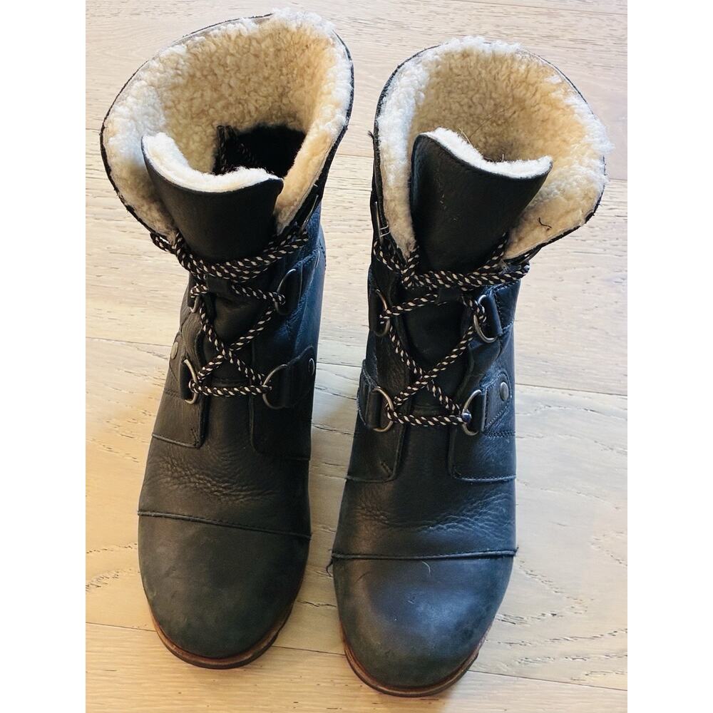 Womens Sorel NL2703 Joan of Arctic Wedge Mid Shearling Lace Up Boots Sz 10 Moto